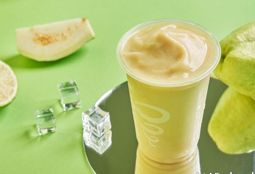 ▲芭樂控最愛的台味果昔！全新口味「芭樂檸檬」果昔登場　會員限定免費加料優格、乳清蛋白、奇亞籽。（圖／WalkerLand）