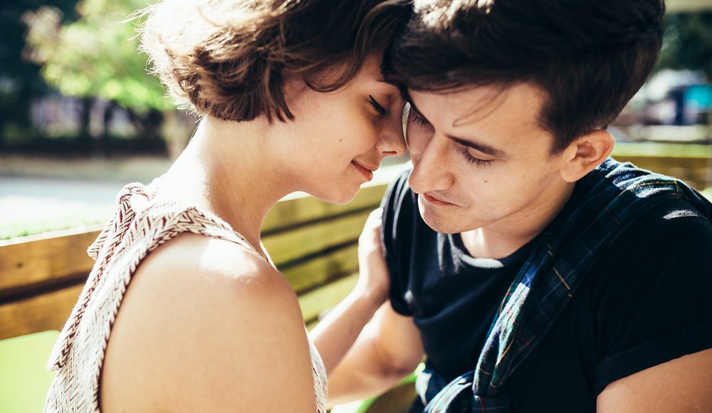  ▲內向與外向最大的差異，不是誰比較害羞、誰比較擅長社交，而是「獲取能量」的方式不同。（圖／Shutterstock）