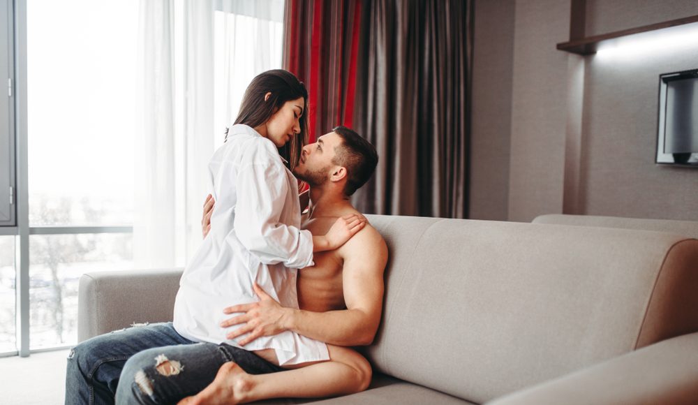 ▲姊姊沒說的事：「和處男愛愛，比想像中更甜蜜好玩！」。（圖／shutterstock）