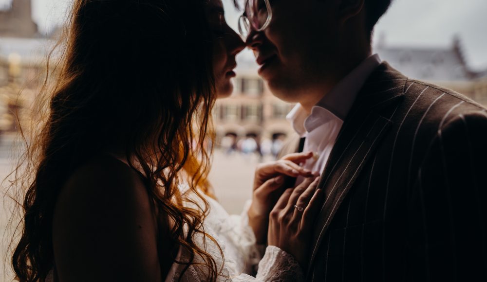  ▲不要只敢去愛「匹配得上」的人，別因膽怯讓你屈就愛情！（圖／Shutterstock）