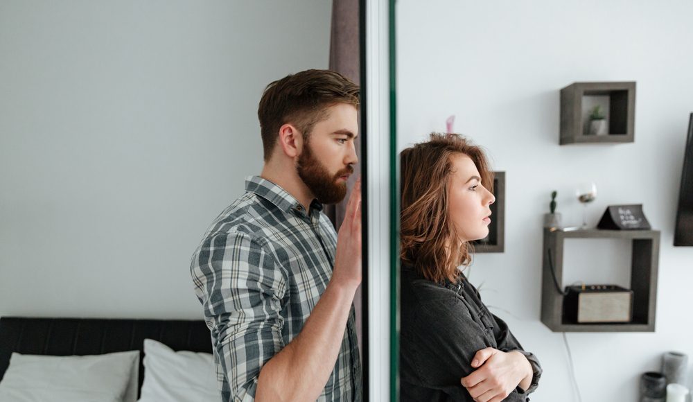  ▲「三無婚姻」該何去何從？（圖／Shutterstock）