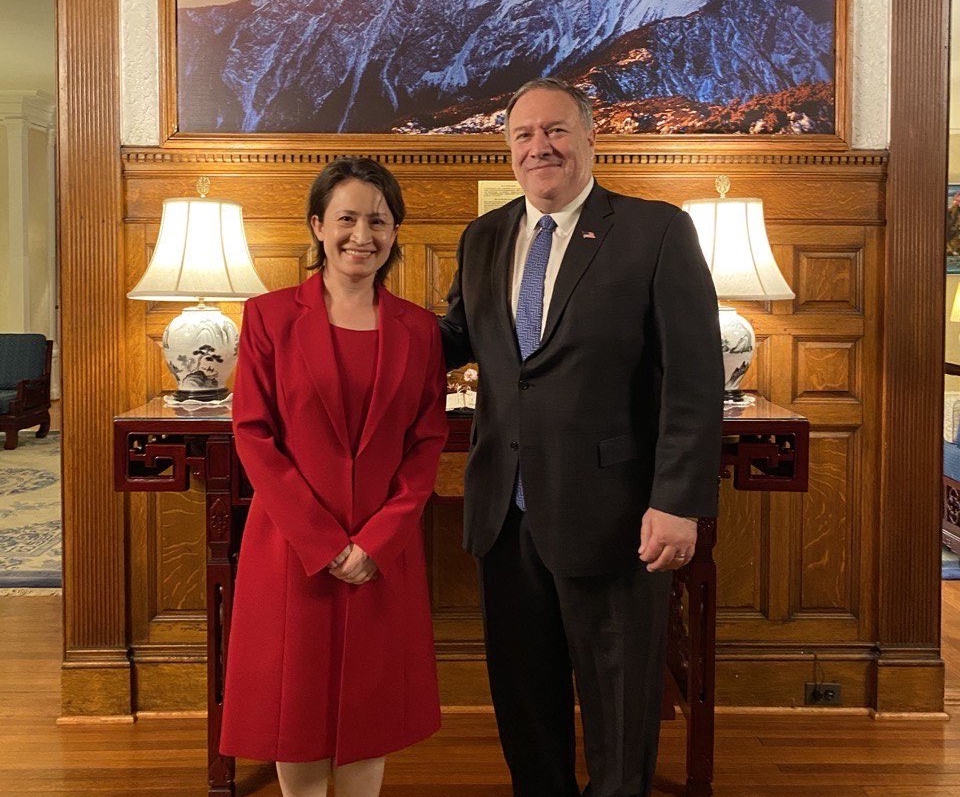 ▲美國前任國務卿蓬佩奧在推特分享與我國駐美代表蕭美琴的合照，表態力挺台灣。（圖／翻攝自蓬佩奧推特）