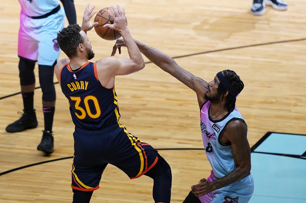 Stephen Curry é o MVP, sentencia Ja Morant