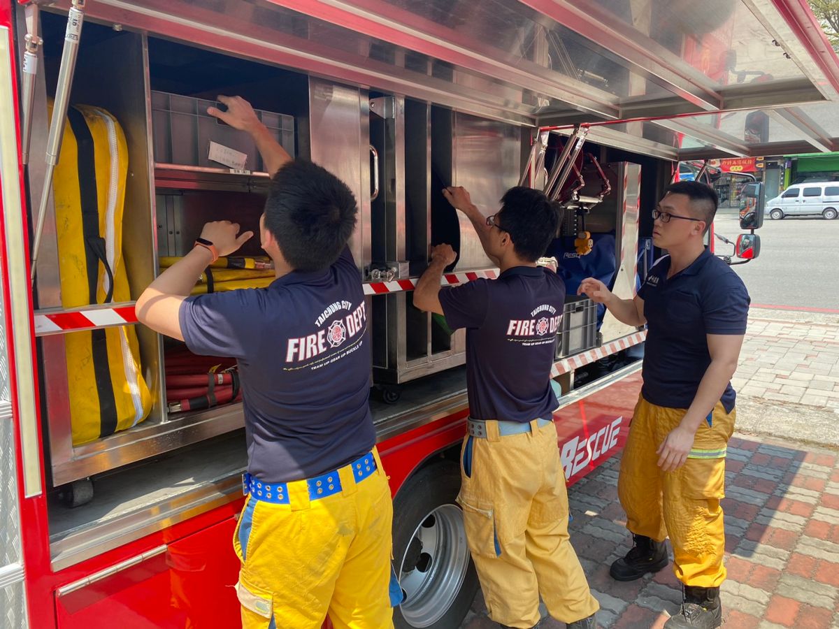 ▲台鐵太魯閣號408車次在花蓮縣大清水隧道出軌，造成多人傷亡，市長盧秀燕指示，相關局處組成跨局處小組展開相關行動及關懷機制(圖／市政府提供2021.4.2)