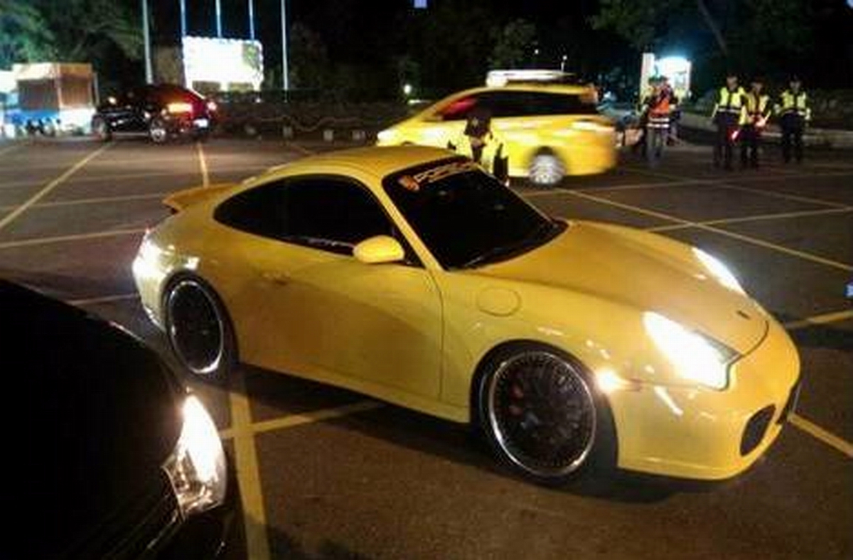 ▲每逢墾丁有辦音樂季就會看到這些開著進口高級車主，藉以展現超跑車子性能，其中不乏有車輛改裝及阻礙道路之情事。（圖／記者黃正忠翻攝, 2021.04.02）