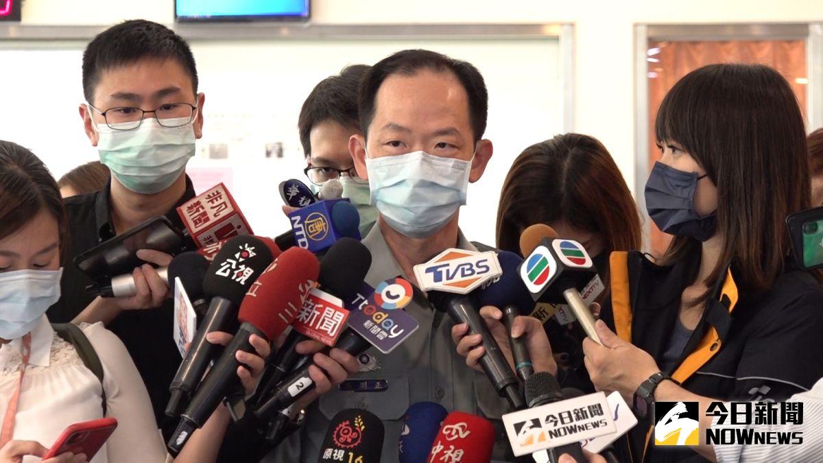 ▲太魯閣出軌意外，國軍花蓮醫院院長戴明正出面說明傷患救治情況。（圖／記者朱永強攝，2021.04.03）