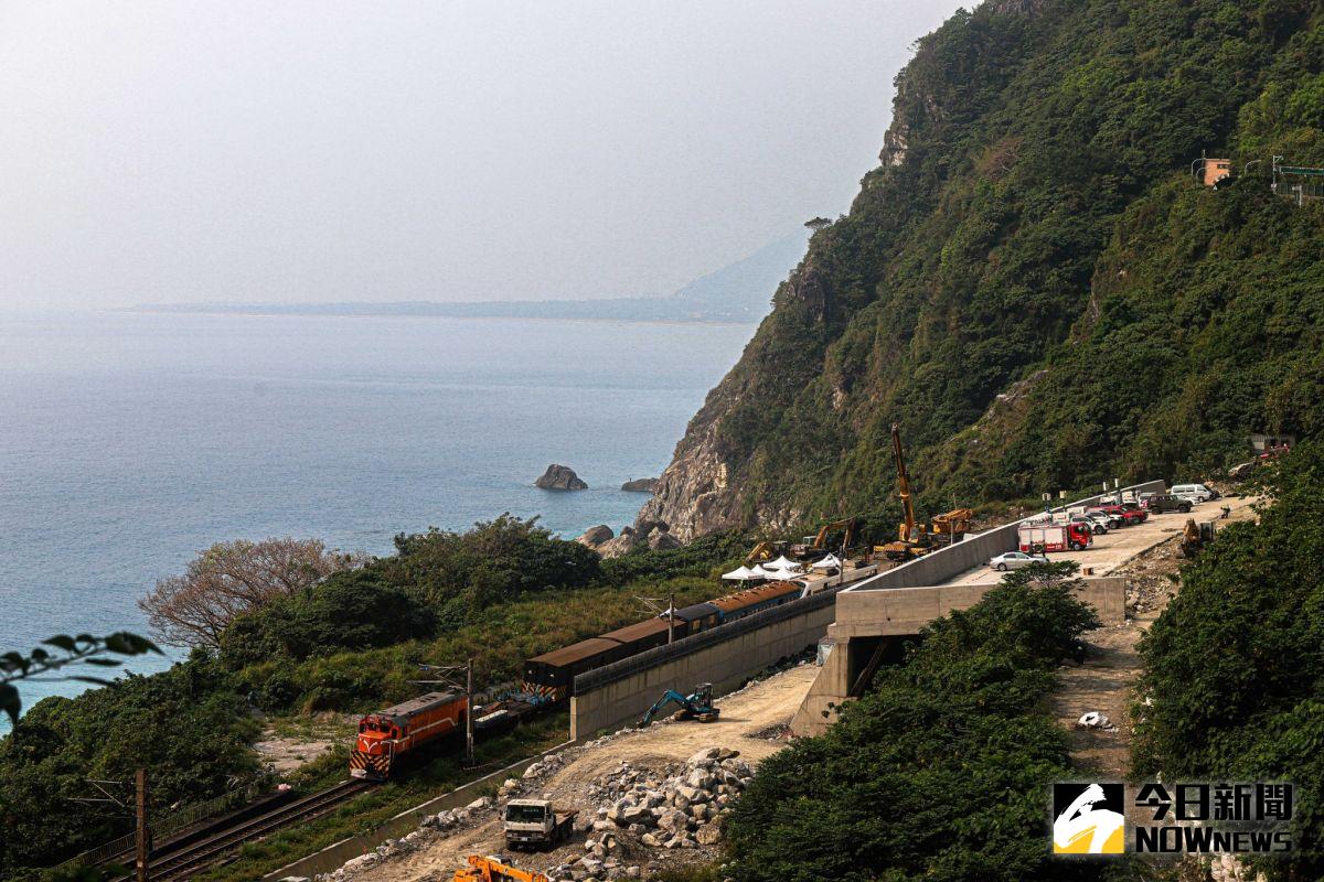 ▲太魯閣號昨（2）日發生出軌意外，釀成50死、百餘人輕重傷，今法國在台協會證實死亡旅客中一名為法國籍旅客。（圖／記者葉政勳攝，2021.04.03）