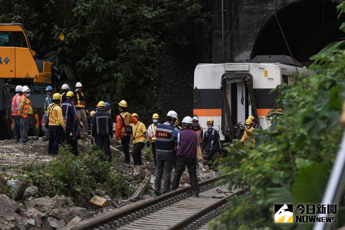 ▲太魯閣號2日發生出軌意外，釀成50死、202人輕重傷的慘劇。（圖／記者陳明安攝，2021.04.04）