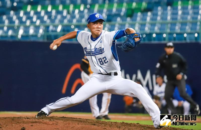 ▲富邦悍將王尉永中繼拿下勝投，相隔609天取得生涯第2勝。（圖／記者葉政勳攝）
