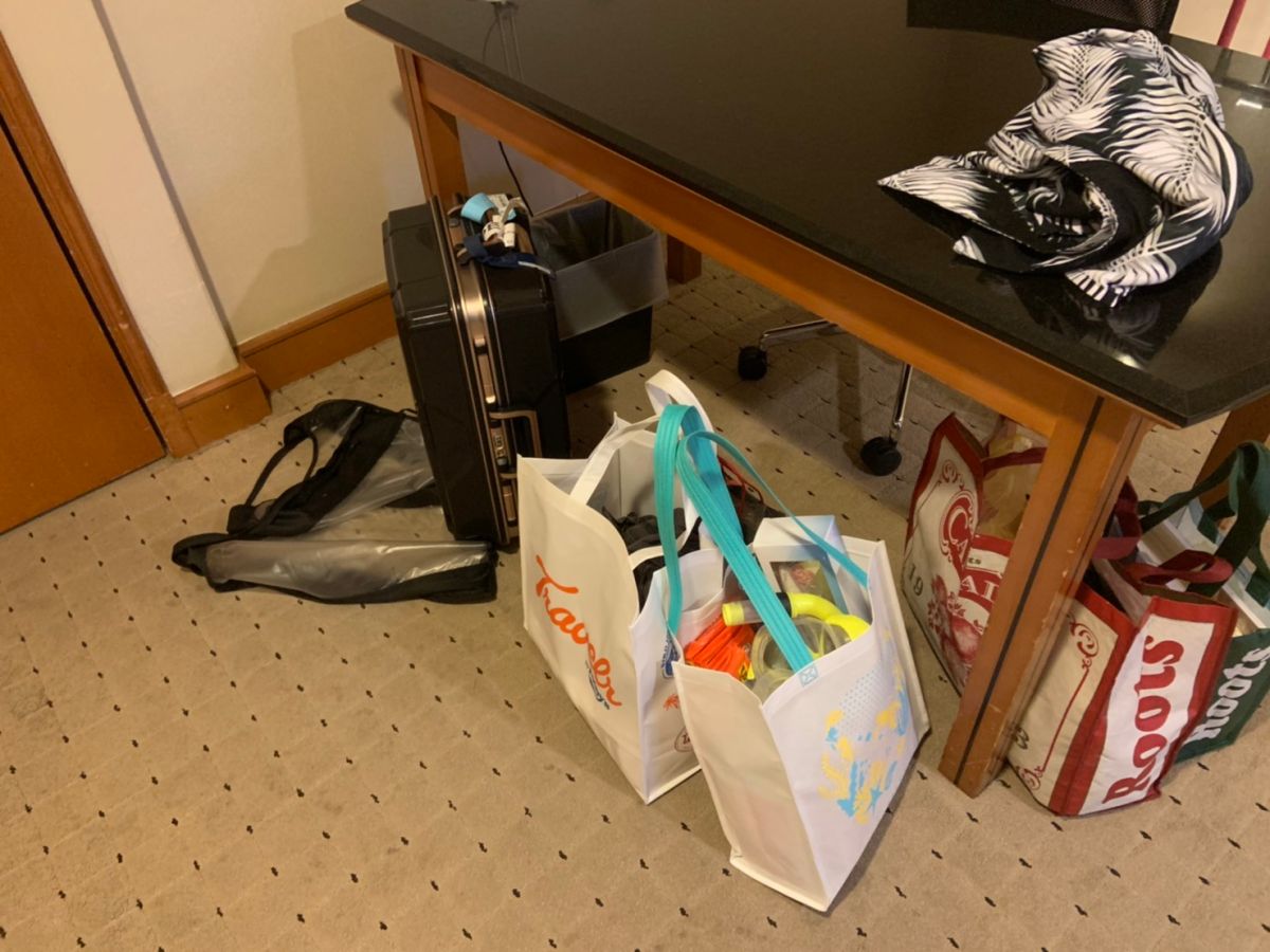 ▲一名跟帛琉旅遊泡泡首發團的旅客入住新北市一間防疫旅館，未料已經指出旅遊泡泡專案隔離的5天仍可出門，住旅館只是為了符合一房一衛浴的規定，該旅館仍不願讓他離開房間。（圖／讀者提供）