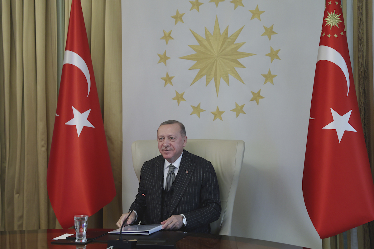 ▲流亡海外的土耳其黑道最近猛爆土耳其總統艾爾段身旁的人的料，吸引數以百萬計民眾觀看。圖為土耳其總統艾爾段。（圖／美聯社／達志影像）