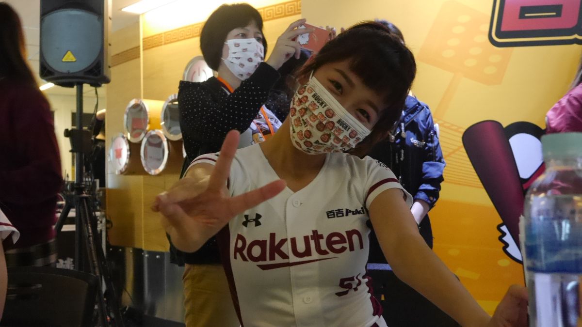 ▲樂天女孩籃籃參加首航活動。（圖／吳政紘攝）