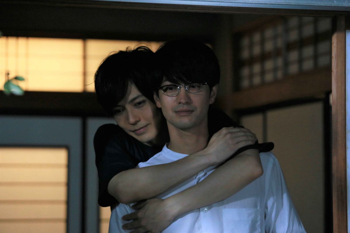 ▲電影開頭帶領粉絲回顧兩位男主角的相遇，從車禍、初吻，到發生關係等情節都有。（圖／天馬行空）