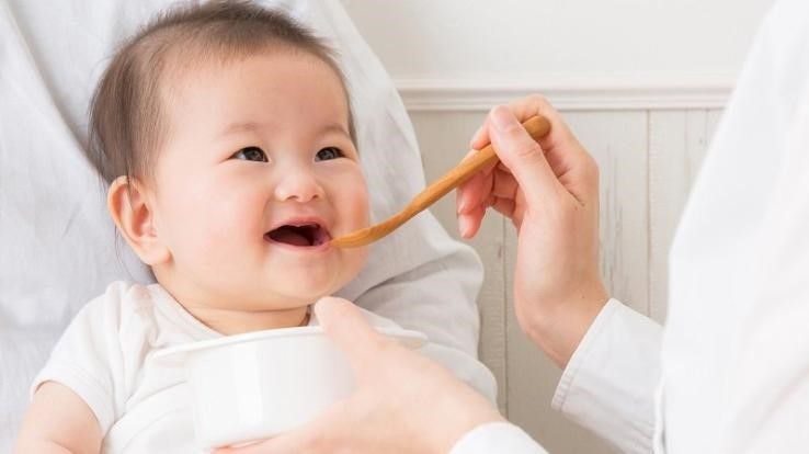 ▲內政部最新統計，截至今年1月，台灣人口總數2330萬1968人，新生兒出生數仍低。（圖／Shutterstock）