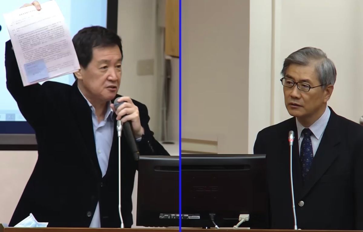 ▲國民黨立委費鴻泰（左）今（14）日爆料將來銀行前總經理劉奕成是被迫離職，並質疑將來銀行大股東中華電信採購涉掏空 ，金管會主委黃天牧表示會立刻查核。（圖／擷取自立法院議事轉播）