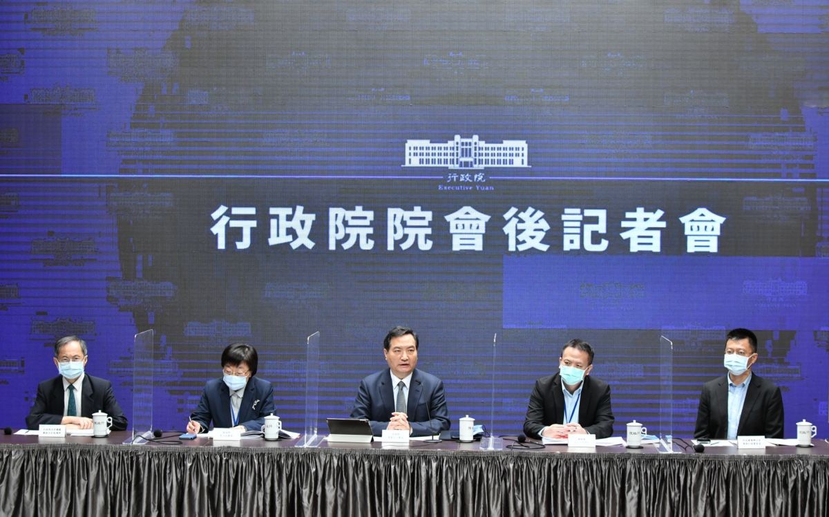 ▲行政院發言人羅秉成表示，蘇貞昌昨天批准交通部長林佳龍辭呈，做到4月20日（圖/行政院提供）