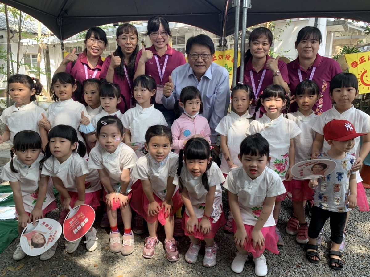 ▲屏東縣政府近年來持續推動母語向下紮根活動，為了鼓勵大家說母語，17日在青年學院(孫立人行館)舉辦「閩歌客舞原音揚」母語嘉年華活動。（圖／屏東縣政府提供, 2021.04.17）