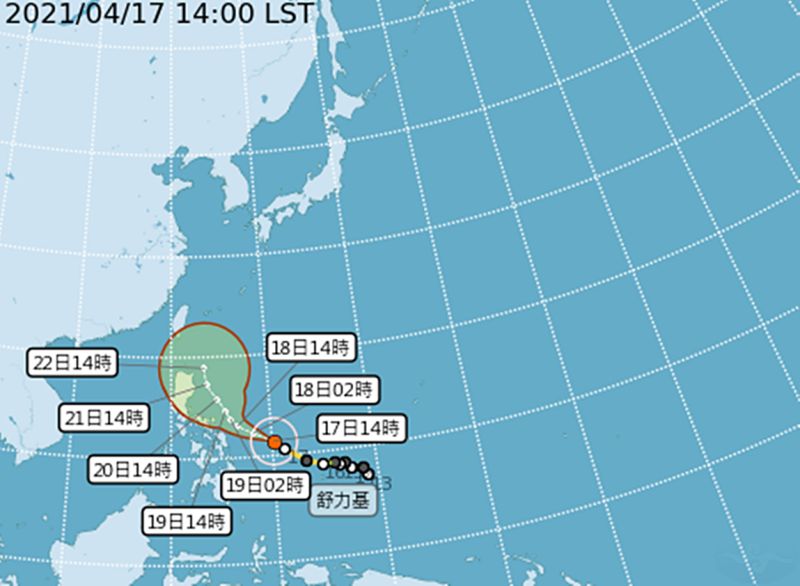 ▲目前在菲律賓外海的颱風舒力基17日下午轉為強颱，預計下周四前後最靠近台灣，屆時可能僅對東半部帶來短暫雨。（圖／擷取自氣象局）