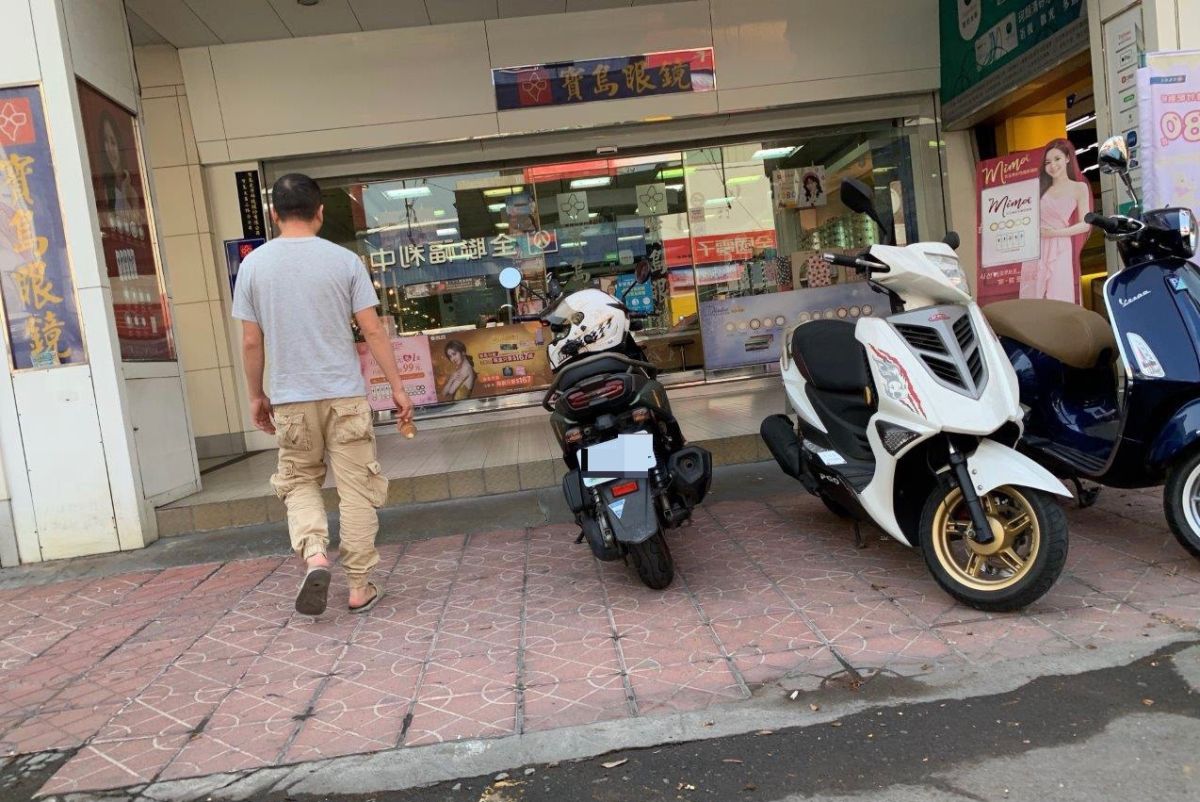 ▲立法院今（7）日三讀通過修正《道路交通管理處罰條例》部分條文，限縮民眾可檢舉項目，明列46種違規樣貌。（資料圖／高市警方提供）