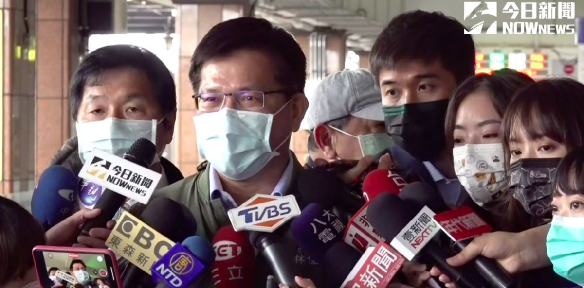 ▲交通部長林佳龍稱他還是會以一個志工角色，從旁關心跟幫助台鐵改革跟進步以及關懷罹難者的家屬。（圖／NOWnews攝影中心）