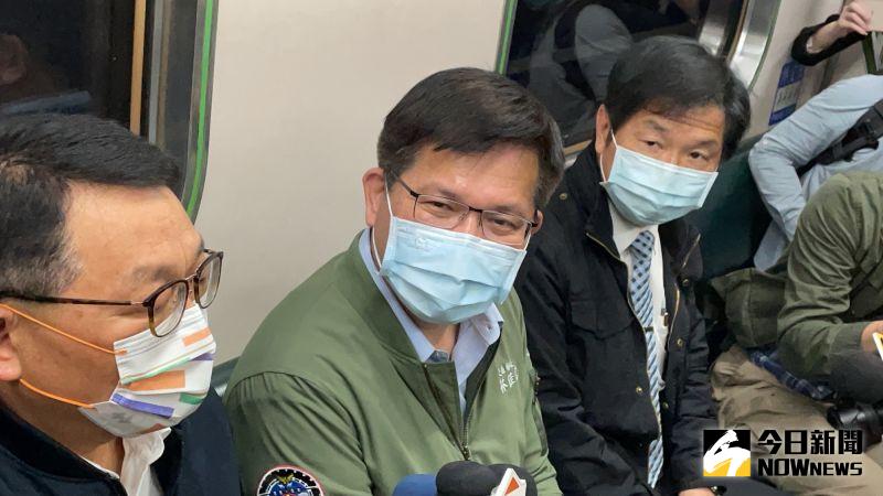 ▲針對記者提問有沒有完成任務的感覺,林佳龍回答,「如釋重負」。(圖/記者黃仁杰攝,2021.04.19)
