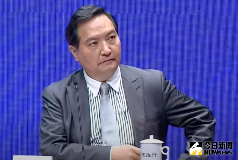 ▲行政院發言人羅秉成於19日下午宣布由王國材接任交通部部長。(圖/記者劉育辰攝)
