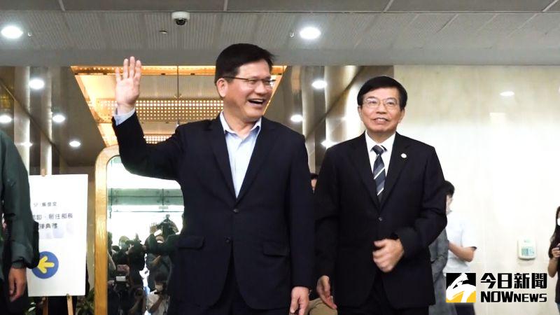 接任交通部長首日 王國材「一首歌」曝心情