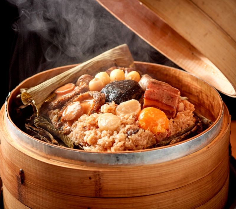 ▲福華飯店推出吉利八寶裹蒸粽。(圖/福華飯店提供)