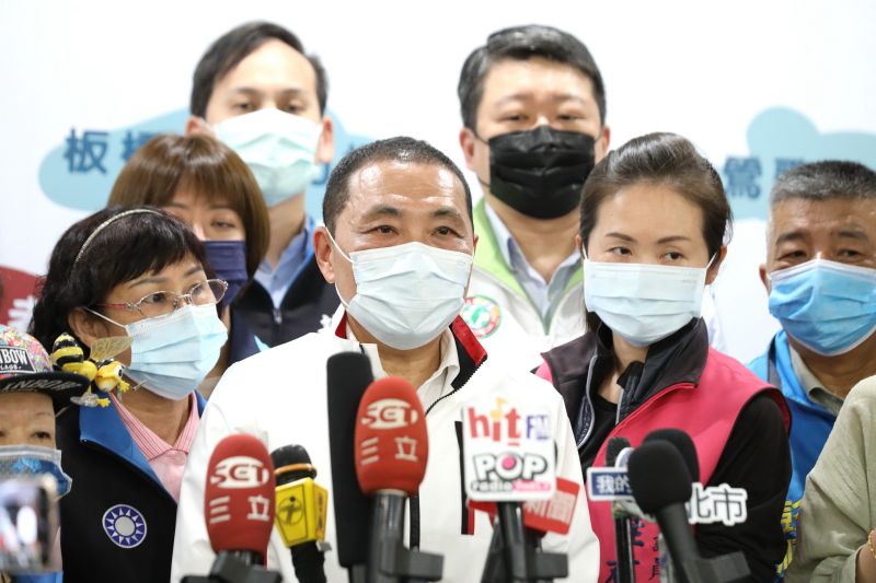 ▲新北市長侯友宜強調,這個行為是不太適當,已責成經發局檢討後調非主管職。(圖/記者陳志仁攝,2021.04.23)