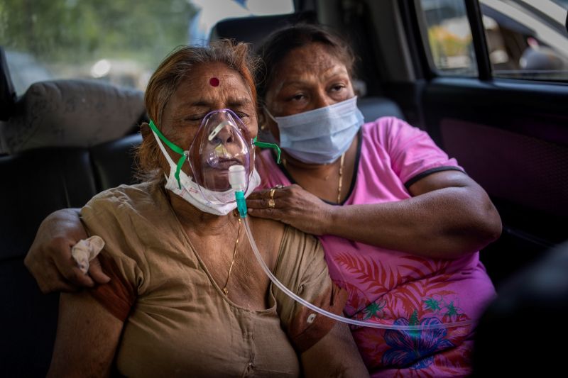 ▲印度第2波新冠疫情嚴重，歐盟宣布向印度支援醫用氧氣等物資。（圖／美聯社／達志影像）
