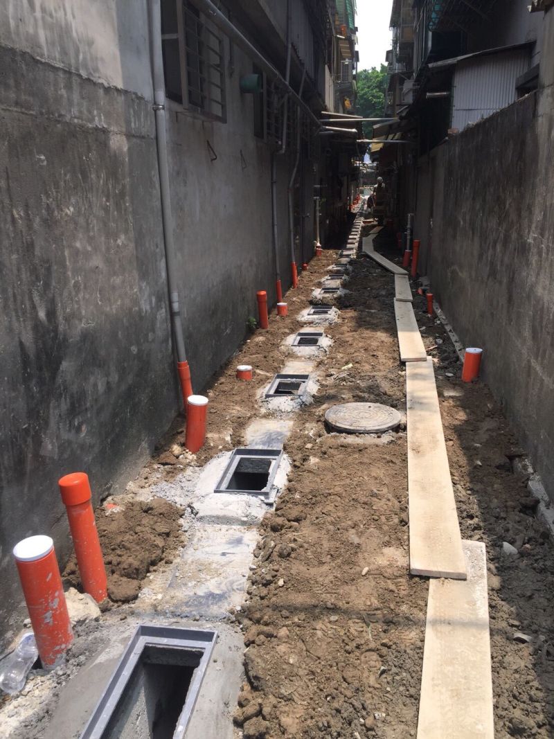 ▲中央的通盤考量下,以分區、分標的方式執行污水下水道接管作業。(圖/新北市政府水利局提供)