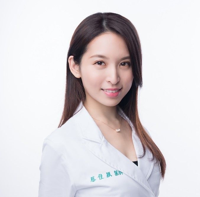 ▲輔仁大學醫院眼科醫師蔡佳穎,現任輔大醫院眼科主治醫師,及國立台灣大學附設醫院眼科部兼任主治醫師、中華民國眼科專科醫師,以及中華民國視網膜醫學會會員主治微切口白內障超因波乳化手術、成人及兒童斜視手術、兒童眼科疾病及視力保健、醫眼科疾病等。(圖/資料照片)
