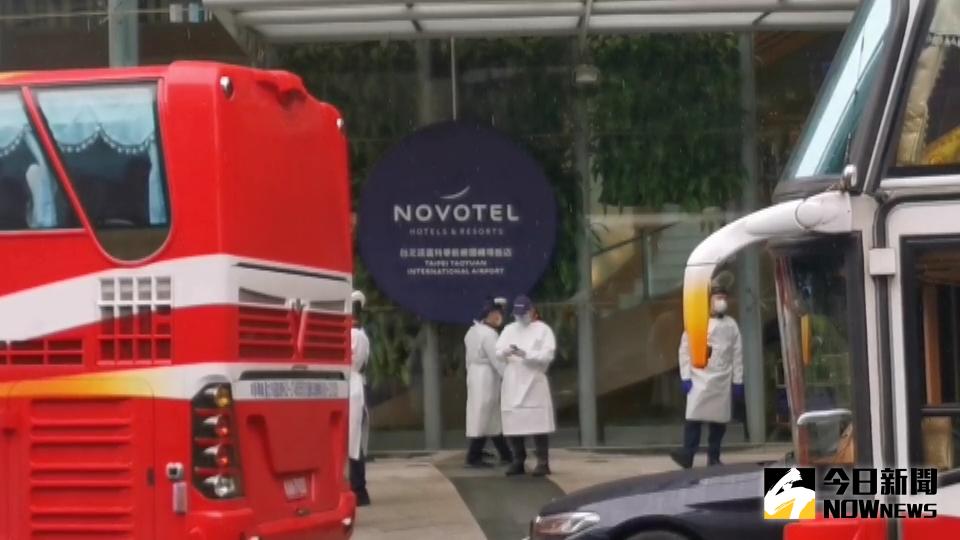 ▲中央流行疫情指揮中心疫情監測組組長周志浩今（29）日在行政院會後記者會表示，諾富特飯店一名員工確診。（圖／記者李春台翻攝）