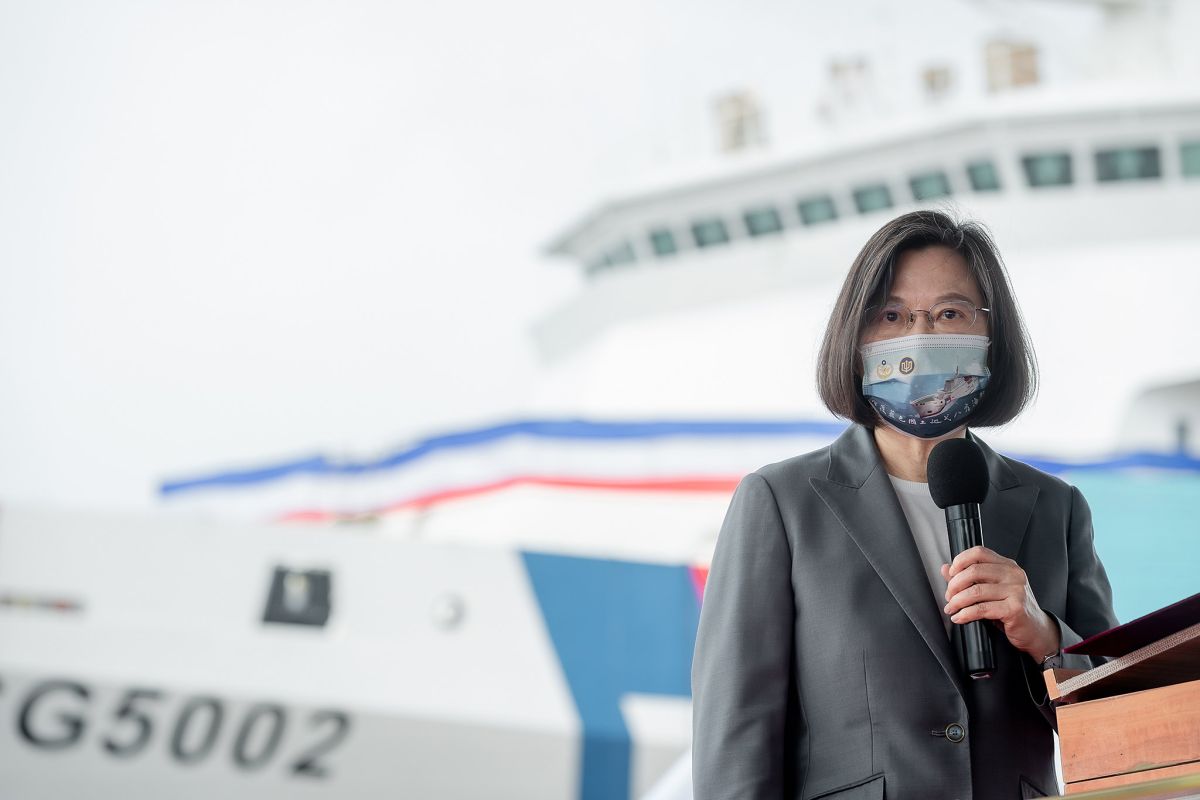 ▲總統蔡英文今（29）日主持海巡嘉義艦交船。（圖／總統府提供）