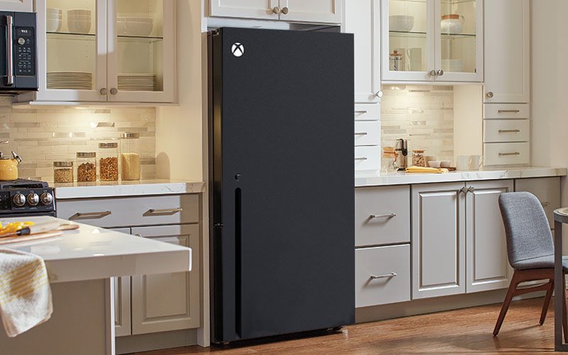 不是開玩笑！微軟承諾推出Xbox Series X迷你冰箱
