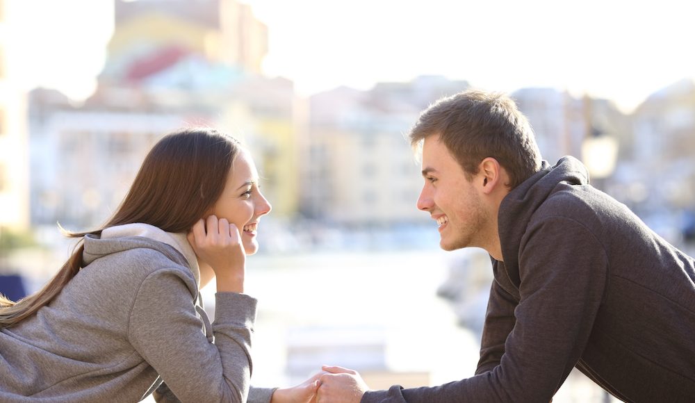 ▲「報備」本身就是一種尊重的行為！無論已婚或未婚。（圖／shutterstock）