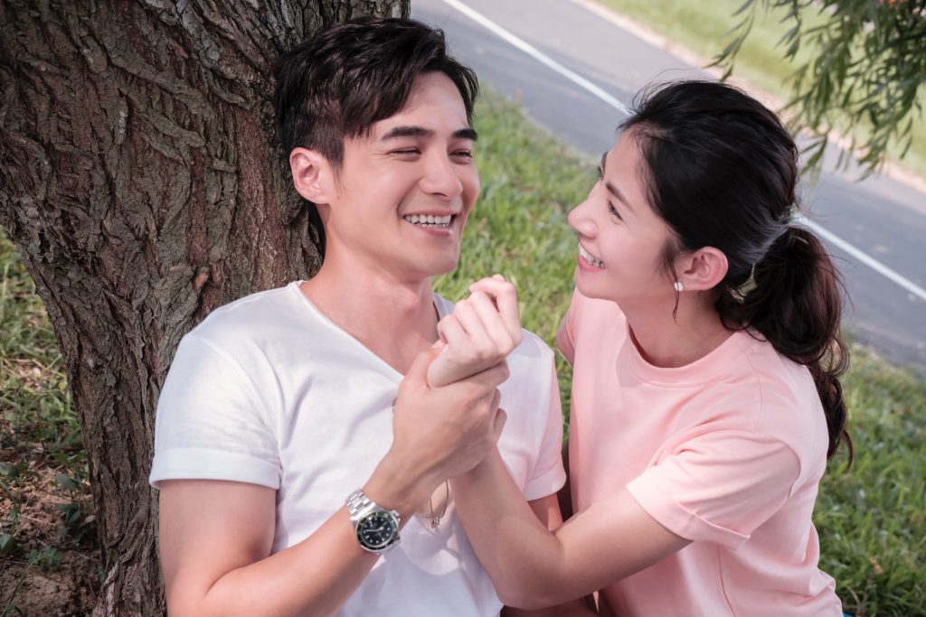 ▲李千那（右）上週才認愛是元介，沒想到戀情驚傳破局。（圖／翻攝《守著陽光守著你》臉書）