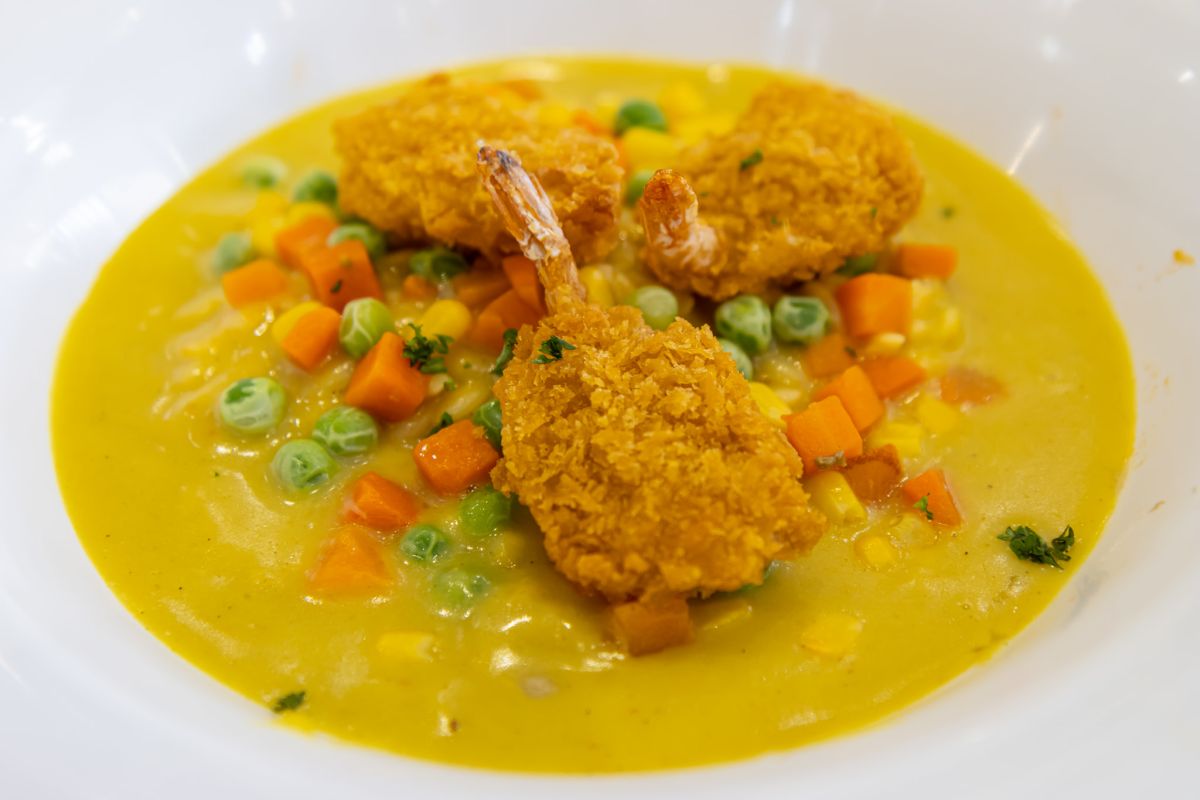 ▲網友抱怨自己吃的義大利麵「明明是米飯吧？」釣出許多內行老饕解釋。（圖／翻攝自《爆怨2公社》臉書）