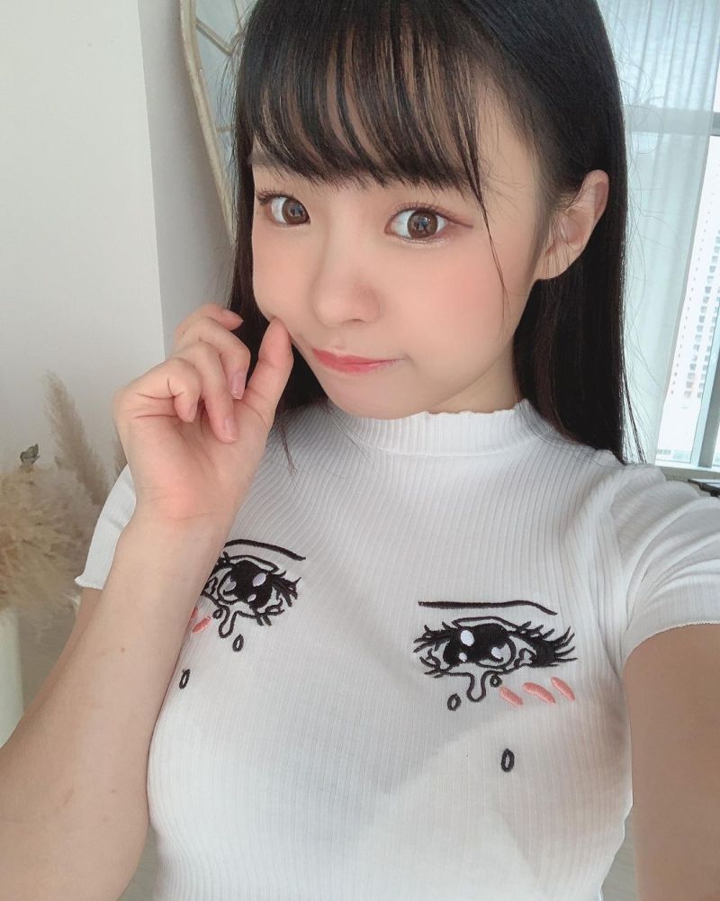 ▲▼晴兒擁有稚齡童顏、姣好身材。(圖/晴兒IG)