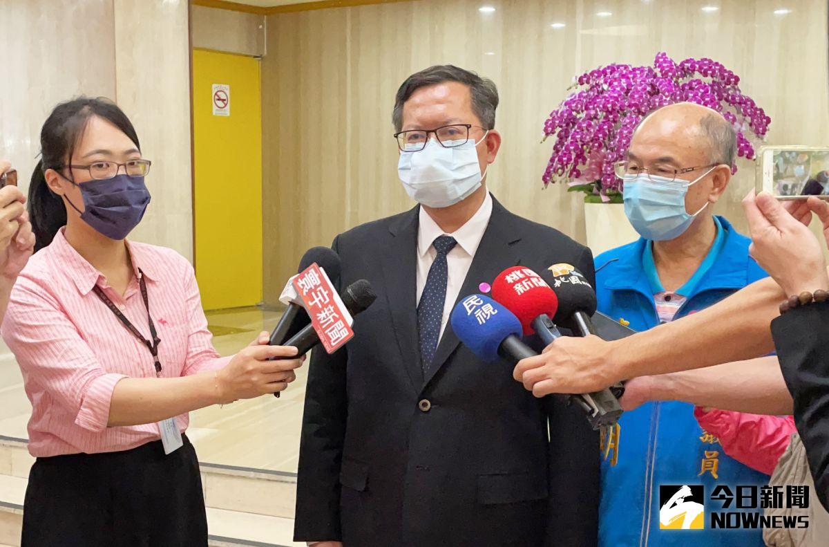 ▲對外界質疑中央地方互相甩鍋，鄭文燦強調不預設立場，哪些地方需要改進，採取透明化的方式來檢討。（圖／記者李春台攝，2021.05.06）