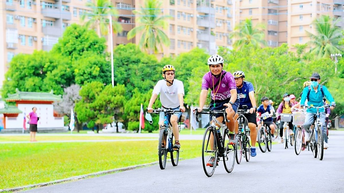 ▲「十面埋伏」主打帶大家騎單車遊網美景點，今年共準備10條路線，首場「鳳山藝文廊道單車遊」。（圖／高市府觀光局提供）