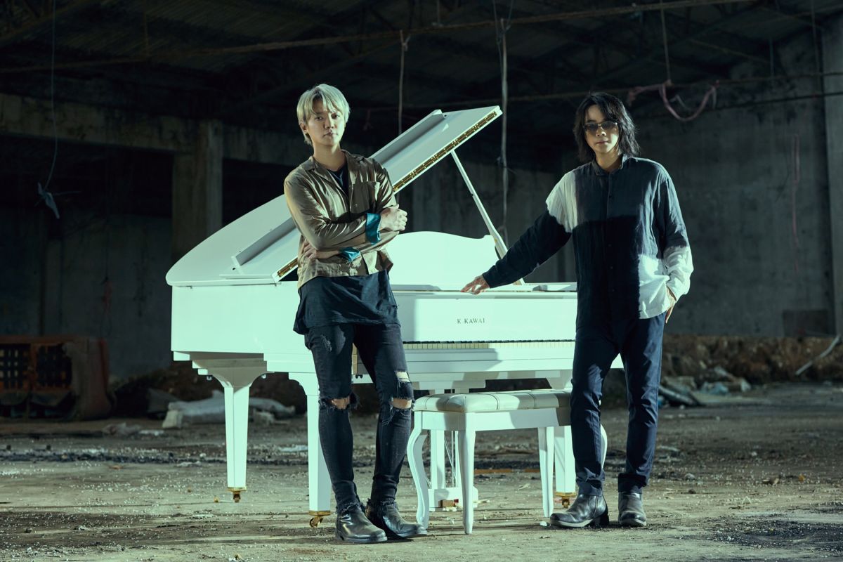 ▲陳建寧（右）透露爸爸二度中風，深刻體會到健康的重要。（圖／華研國際提供）