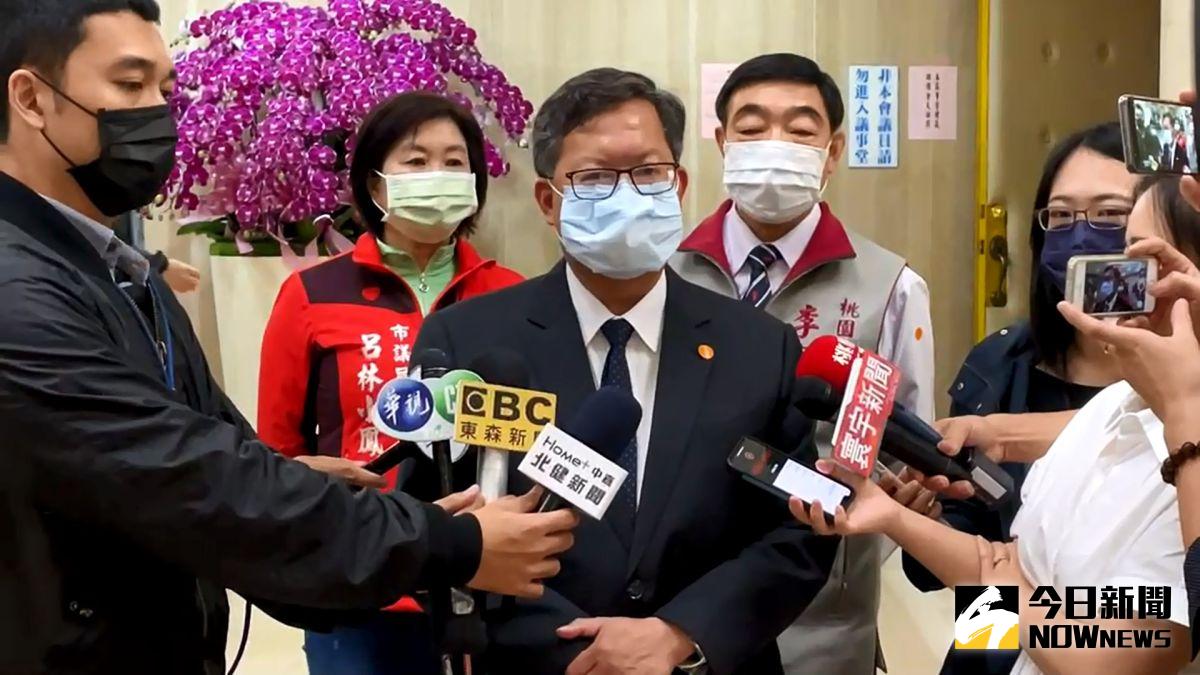 ▲鄭文燦表示，將對諾富特飯店違反傳染病法第37條進行調查，將一錯一罰。桃園市政府也將於今天開出第一張1萬5千元的罰單。（圖／記者李春台攝，2021.05.07）