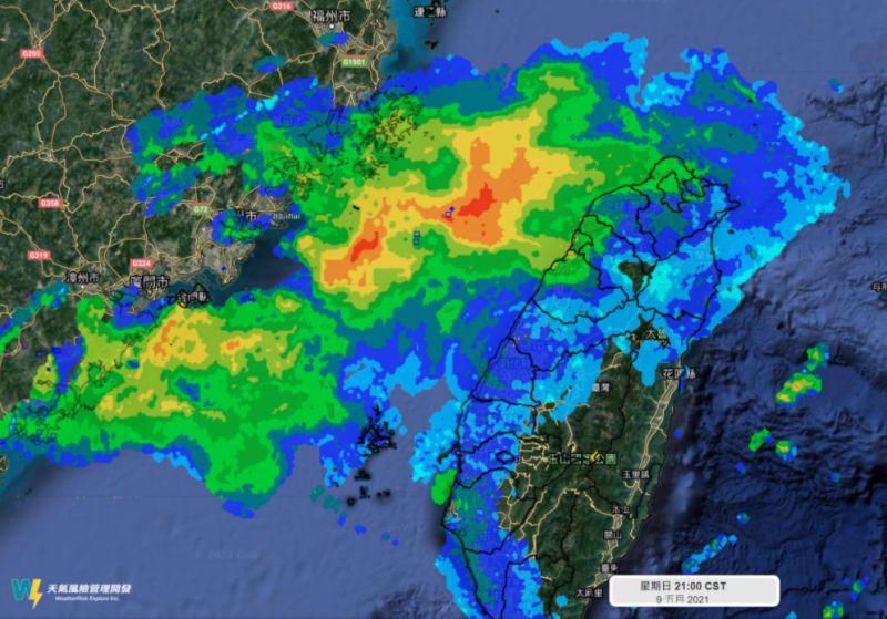 為何一大片「紅色回波」靠近台灣卻沒下雨？背後原因曝光
