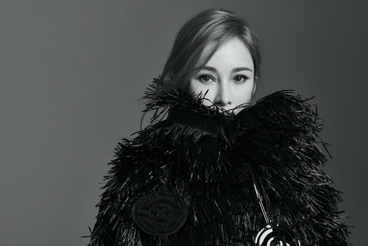 ▲温嵐在錄製單曲《如果你在我身邊》時，想起過世的3位親人，難過痛哭。（圖／嵐圖提供）