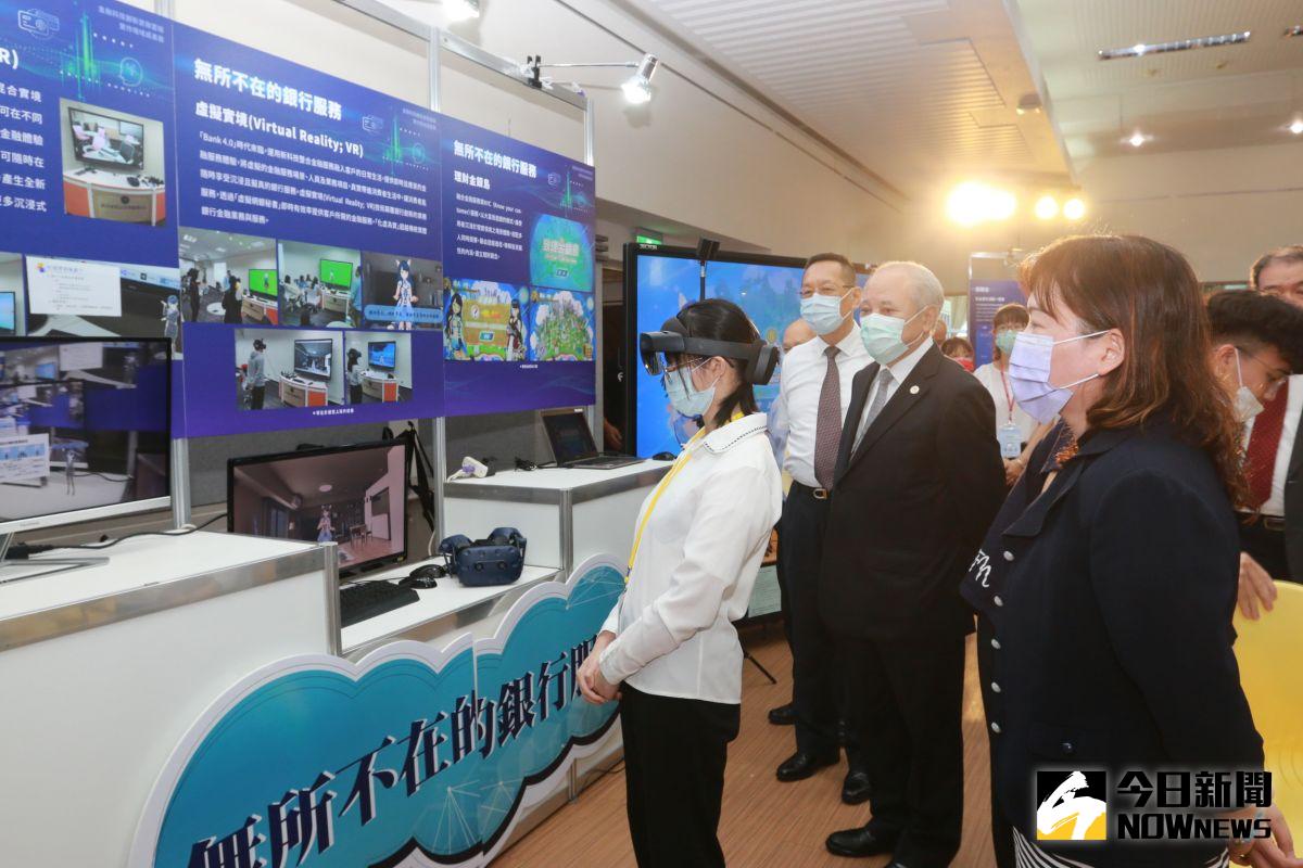 ▲致理科大金融科技雲端實作場域除用於校內教學，亦期帶動國內金融科技教育推廣。（圖／記者陳志仁攝，2021.05.11）