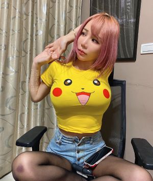 ▲▼泥泥熱愛繪畫、Cosplay。(圖/泥泥學姐臉書) ▲▼泥泥熱愛繪畫、Cosplay。(圖/泥泥學姐臉書)