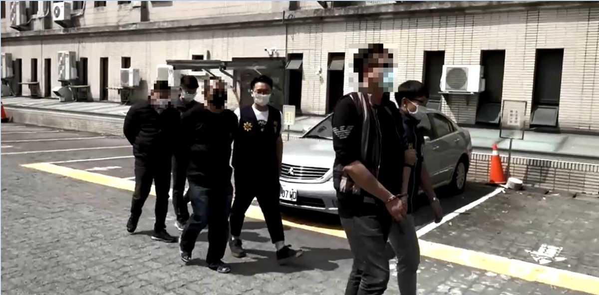 ▲中市刑大掃黑，將黑道份子一個一個抓(圖/記者鄧力軍翻攝)