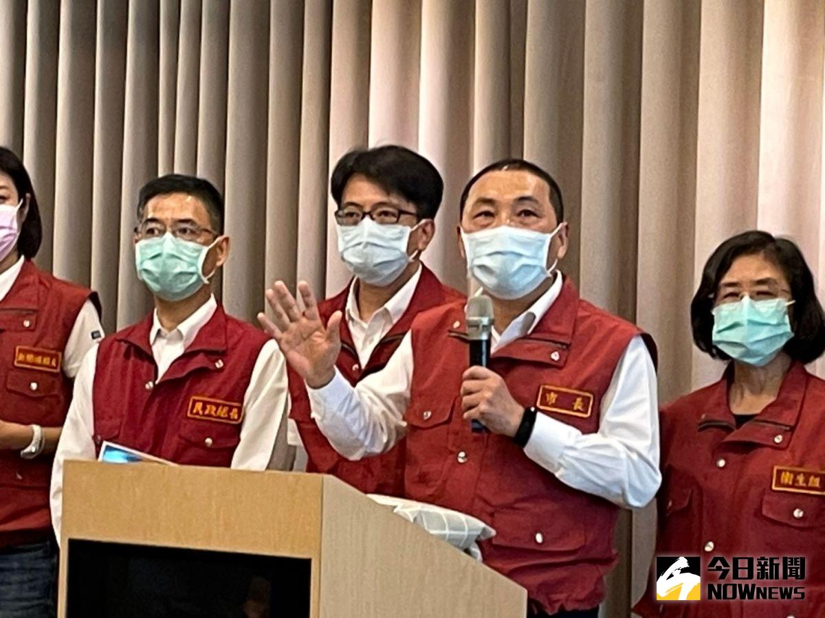 ▲新北市長侯友宜表示，為回應中央希望能擴充防疫旅館的數量，新北市短期間內會再擴增607間。（圖／記者陳志仁攝，2021.05.12）