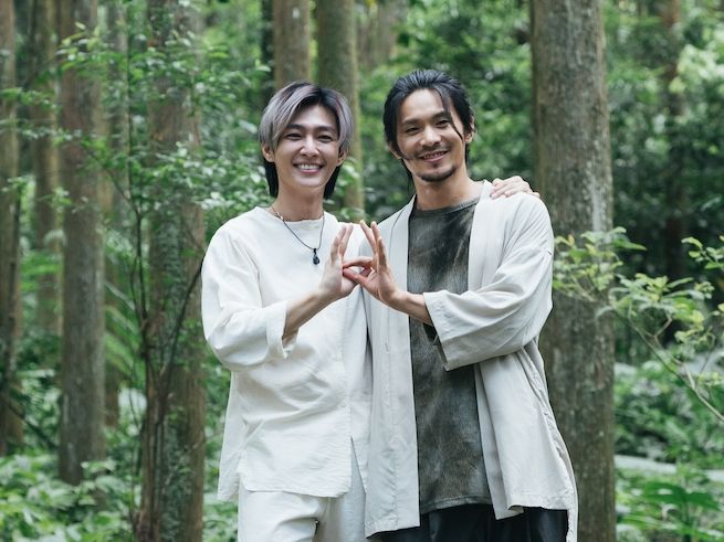 ▲炎亞綸（左）與姚淳耀合作邪教犯罪影集《我願意》。（圖／絡思本娛樂製作公司提供）